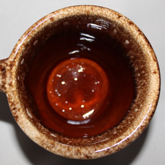 Vintage Hull Pottery Brown Drip Mug - Picture 5 of 9